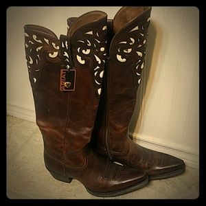 NWT Ariat boots women's 10
